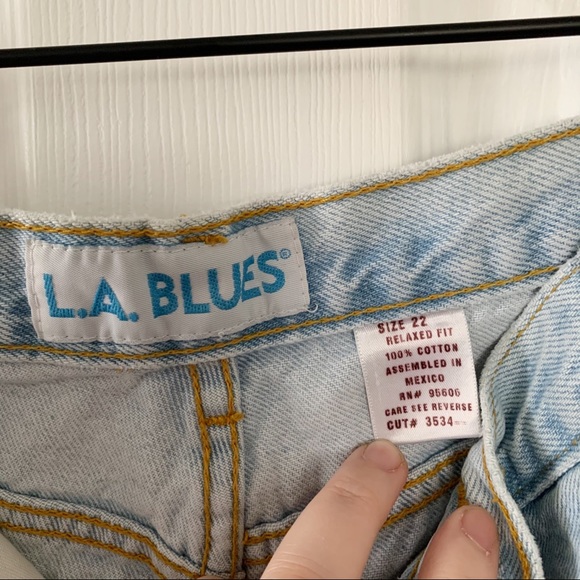VTG LA BLUES light wash high rise mom jean - Picture 5 of 5